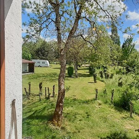L' Appartement Du Camping Hautoreille バンヌ エクステリア 写真