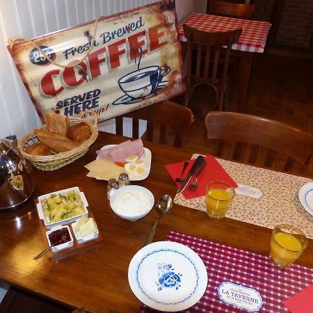 L' Appartement Du Camping Hautoreille バンヌ エクステリア 写真