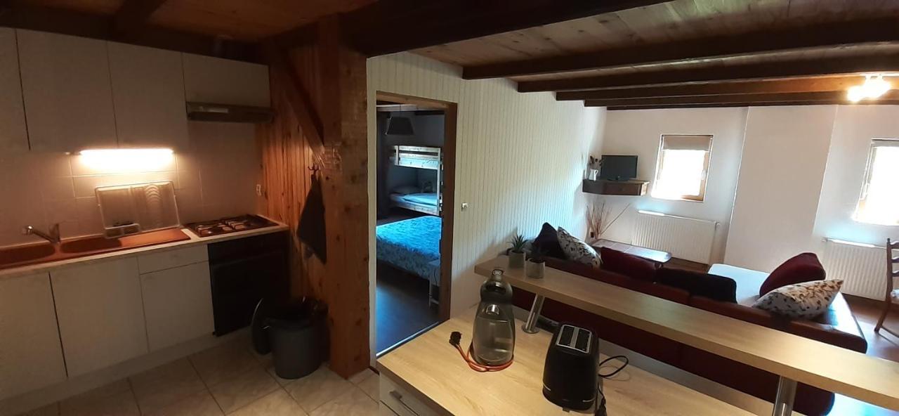 L' Appartement Du Camping Hautoreille バンヌ エクステリア 写真