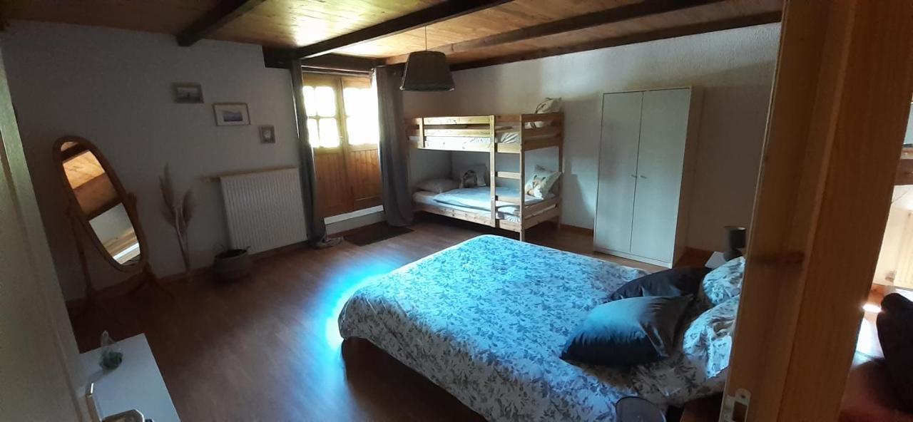 L' Appartement Du Camping Hautoreille バンヌ エクステリア 写真