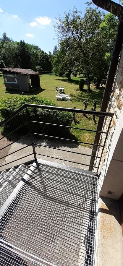 L' Appartement Du Camping Hautoreille バンヌ エクステリア 写真